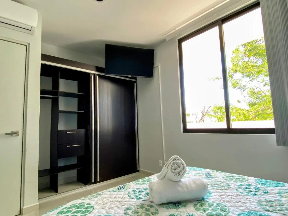 Riviera Home - New 2Br Condo W. Big Pool & Jacuzzi Playa del Carmen 0*,  Mexico